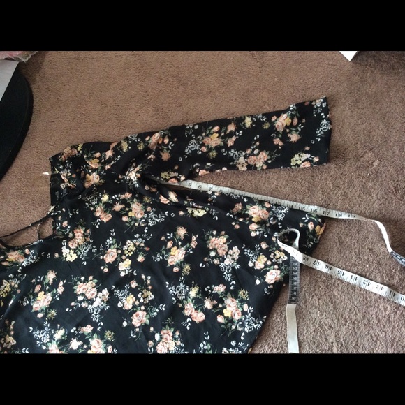 Rue21 Flowered Black Top - Picture 5 of 8